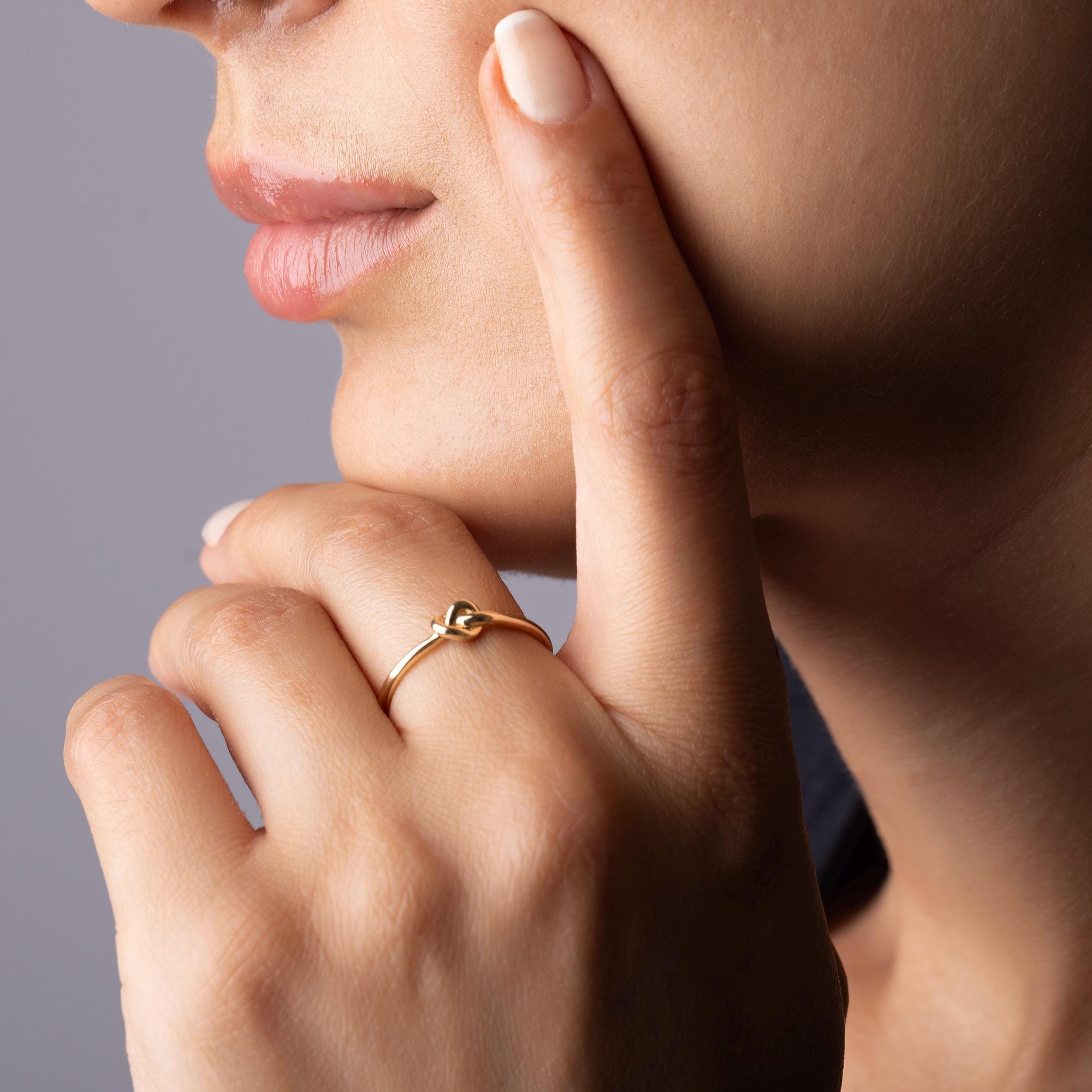 14K Solid Gold Knot Ring – 5mm Love Knot Band, Minimalist Everyday Jewelry