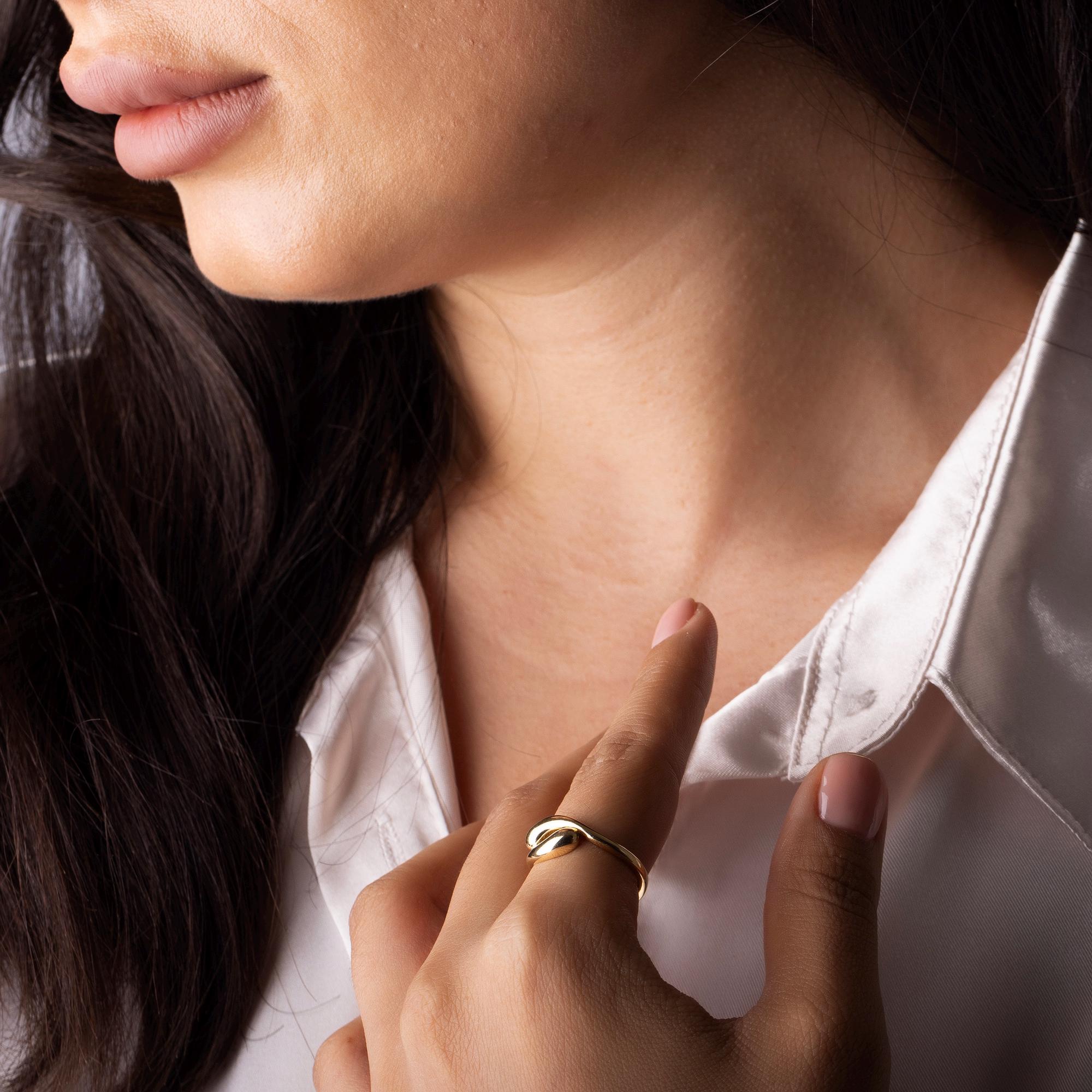 14K Solid Gold Knot Ring, Real Gold Love Knot Band, Dainty Minimalist Ring